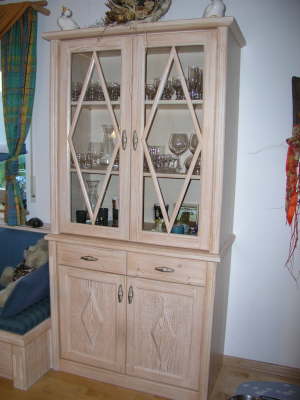   Vitrine in Fichte gebrstet